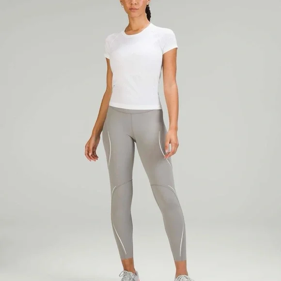Lululemon Base Pace High Rise Reflective Tight - Picture 3 of 9